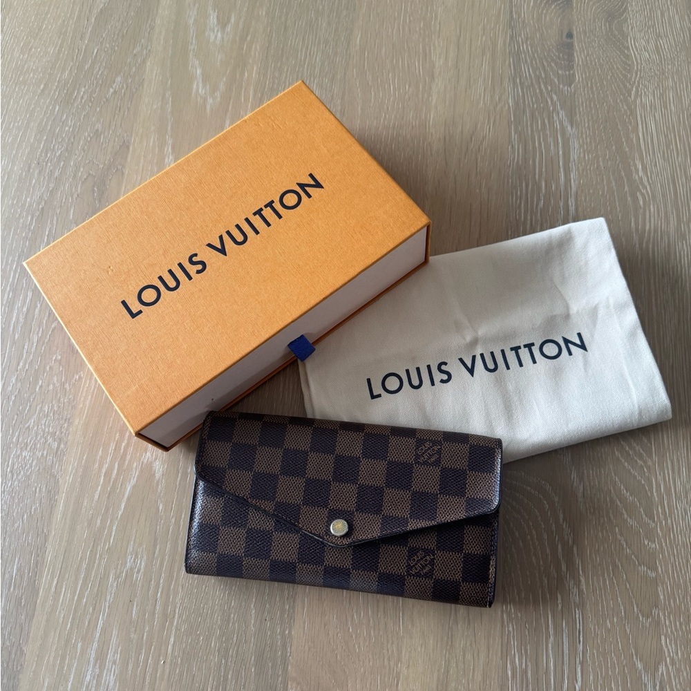 Louis Vuitton Damier Ebene Sarah Wallet